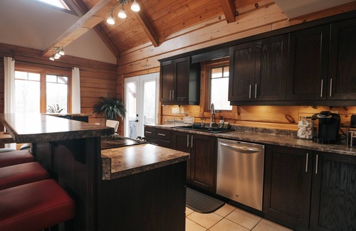 Madoc Cabin | Peaceful Cabin Retreat on 16 Acres - Pet Friendly Escape