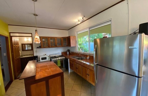 Barrio Ricos y Famosos House | Oceanfront Casa 42: Guest Rated 10/10, Pet Friendly Retreat