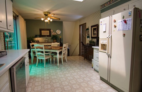 Tucker House | Stylish Retreat in Tucker with Spa and Hot Tub Access