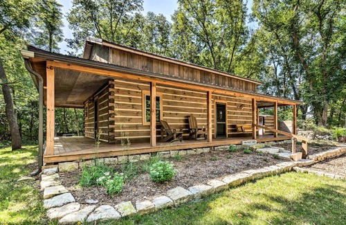 Elmdale House | Experience a Cozy Chase County Cabin by Middle Creek
