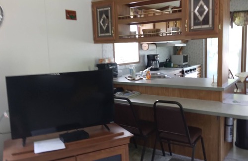 Pulaski House | Cozy North Sandy Pond Retreat: Beach & Marina Access!