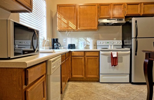 Pinnacle Peak House | Private Retreat with Kitchen & Scenic Views – Rated 9.4/10
