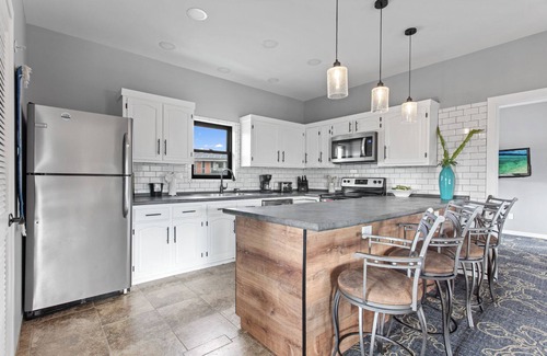 Estes Park Condo | Inviting Private Condo Jack 2 with Hot Tub & Spa Access