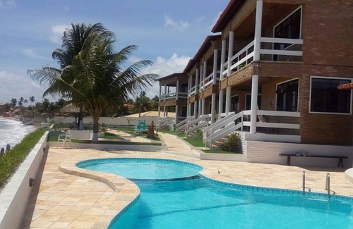 Maceio House | Seafront Condominium with Pool and Ocean View Retreat