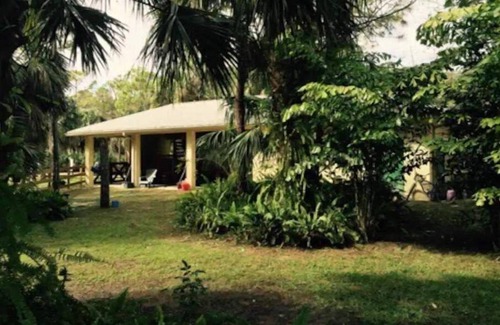 Loxahatchee Cottage | Cozy Cottage Near Equestrian Attractions with Breakfast