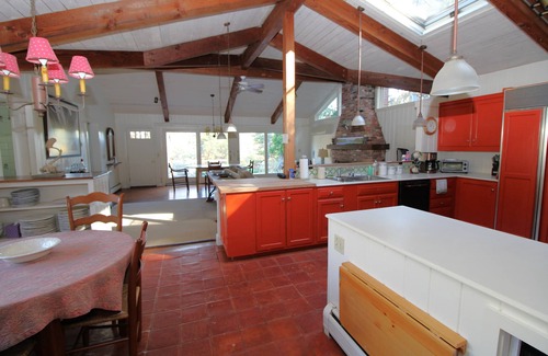 North Truro Cottage | Inviting Private Cottage Compound by the Pond with Pool