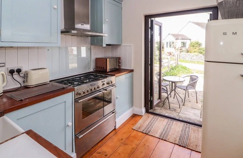 Shap Cottage | Cozy Cottage Steps from a Local Pub - Dogs Welcome!