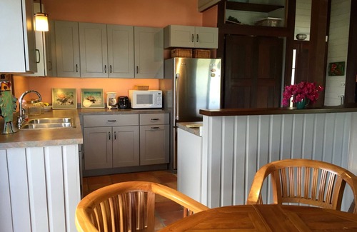 Hart Bay Cottage | Cozy Cottage Steps from Chocolate Hole Beach - Rated 9.8