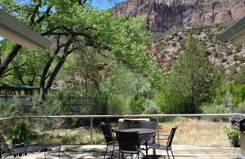 Jemez Springs Cottage | Idyllic Cottage by the Jemez River - Guest Rated 9.8