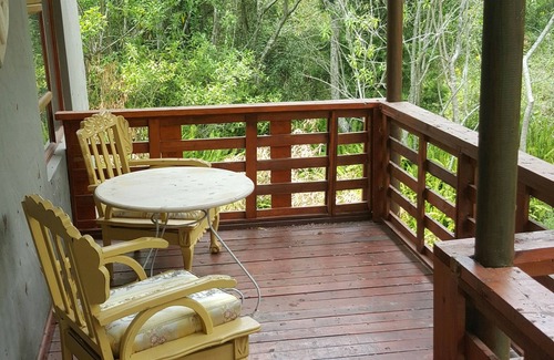 Nelson Mandela Bay Cottage | Secluded Cottage Retreat with Deck Near African Bush