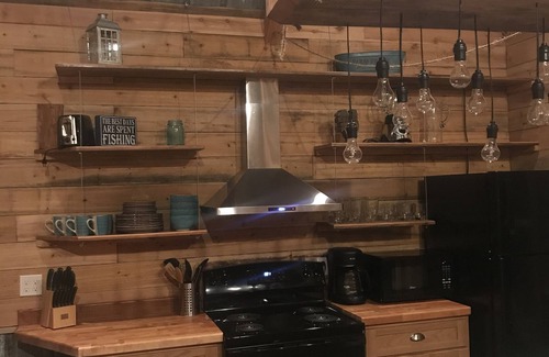 Union Springs Cabin | Idyllic Country Retreat: Pet-Friendly & Highly Rated 9.6