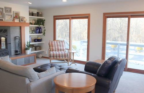 Culver House | Idyllic Country Home: Pool, Ocean View & Spa Near Culver