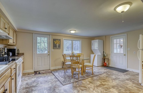 St. Michaels House | Cozy 3BR Retreat with Spa, Near Historic Downtown St. Michaels