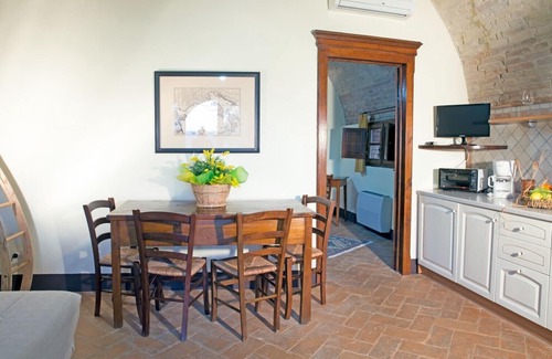 Cinigiano Apartment | Cozy Apartment with Pool and Proximity to Seaside