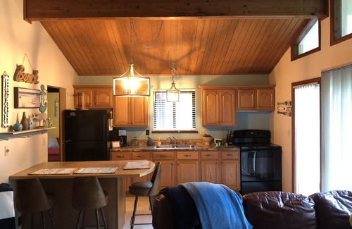 Higgins Lake House | Cozy Retreat Near Beautiful Higgins and Houghton Lakes