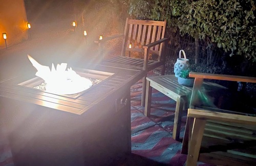 Camarillo House | Private, Cute Retro Trailer: Rural setting, walk to town Camarillo. Fire-pit+BBQ