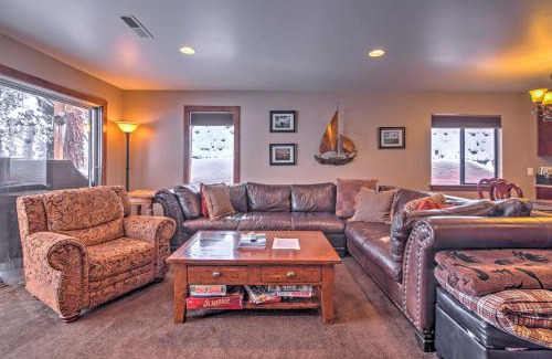 Incline Village House | Inviting Incline Village Townhome - Steps from Ski Beach