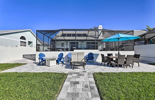 Apollo Beach House | Relaxing Apollo Beach Getaway with Pool and Dock Access