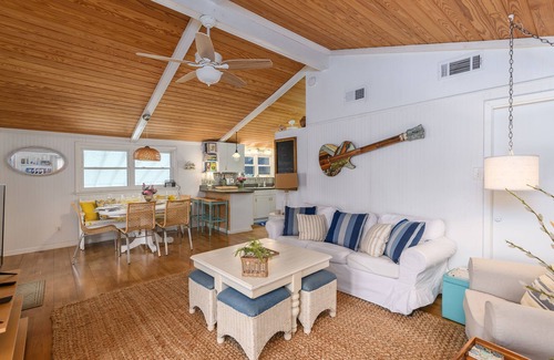 Tybee Island Cottage | Waterfront Retreat with Private Dock - Dog-Friendly Getaway