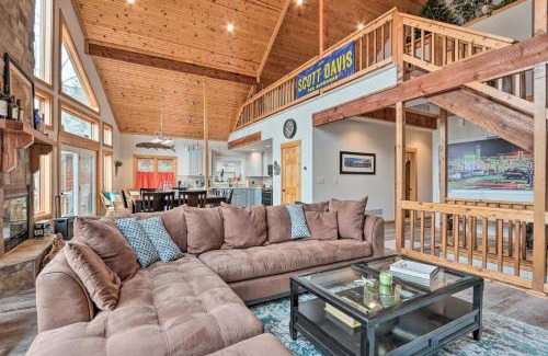 Roach House | Ideal Lake of the Ozarks Hideaway with Private Dock
