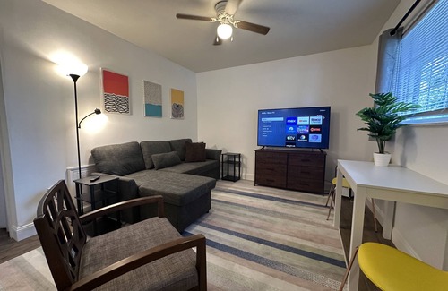 Livingston Park Apartment | Convenient Downtown Columbus 1 Bed Near Sports & Hospitals