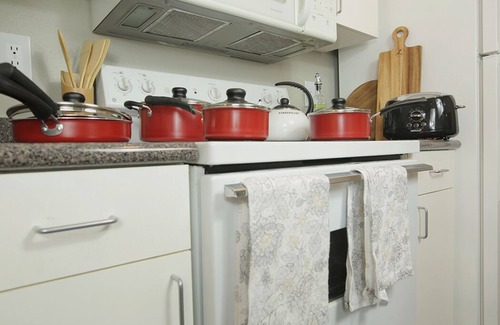 Deep Ellum Apartment | Downtown Retreat: Pet-Friendly & Free Parking Awaits!