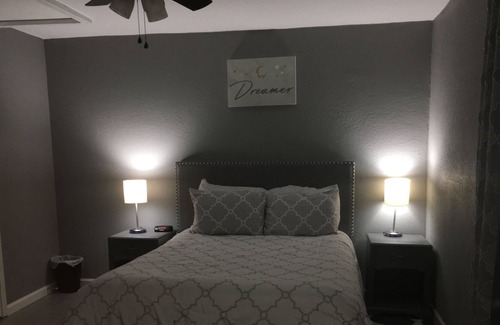Southeast Houston House | Private Duplex #3 Houston Hobby/Pasadena/Clearlake