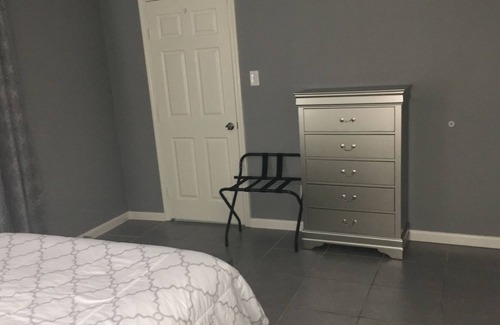 Southeast Houston House | Private Duplex #3 Houston Hobby/Pasadena/Clearlake