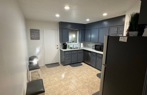 Southeast Houston House | Private Duplex #3 - Houston/Pasadena - New Listing