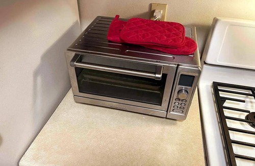 Johnstown House | Pet-Friendly Duplex in Roxbury: Ideal for Families & Relaxation
