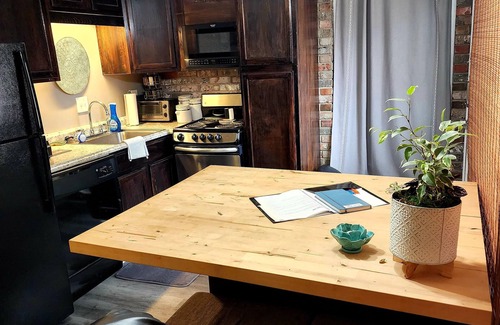 Seymour House | Top-Rated Private Executive Suite with Family-Friendly Amenities