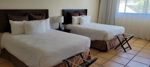 Playa Coronado Resort | Relaxing Family Retreat at Coronado Luxury Club & Suites