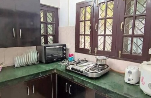 Indira Nagar House | Private Floor in a Bungalow !