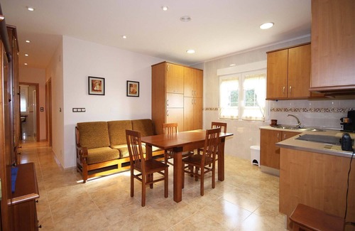 Carnota Apartment | Beachfront Bliss with Private Garden & Ocean Views