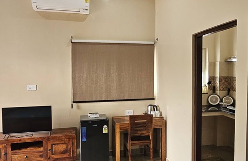 Rishikesh Villa | Private Garden Villa by Ganges. 2BK with beautiful Garden/Kitchen/Wi-Fi/Parking