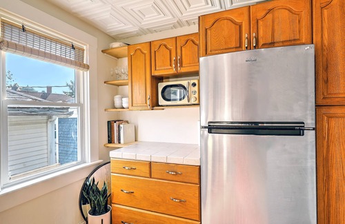 Off Broadway Apartment | Discover a Private Retreat in Downtown Newport