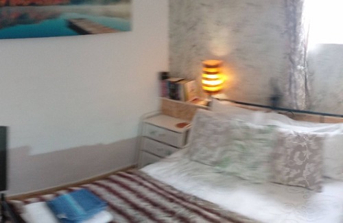 Puerto Lumbreras Bed & Breakfast | Private Guest Accommodation with Double Bed & En Suite. With private Entrance.