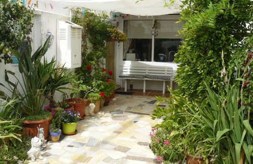 Puerto Lumbreras Bed & Breakfast | Private Guest Accommodation with Double Bed & En Suite. With private Entrance.