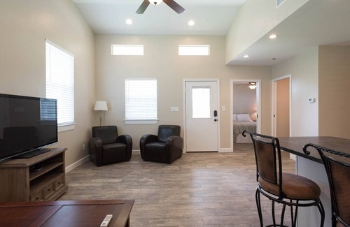 Brushy Creek House | Cozy Private Guest House Surrounded by Nature's Beauty