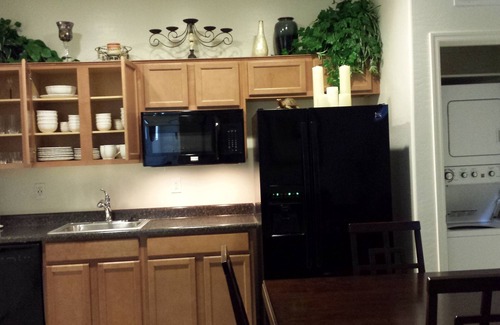 Coronado Ranch House | Idyllic Guest Suite Near the Gilbert Bridges with Breakfast