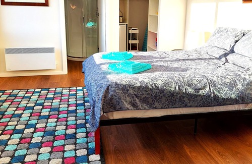 Turners Beach Bed & Breakfast | Private Guest Suite with Spectacular Views and Breakfast
