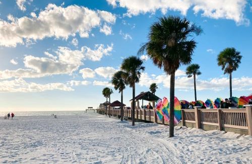 Walsingham House | Relaxing Retreat with Private Pool Near Indian Rocks Beach