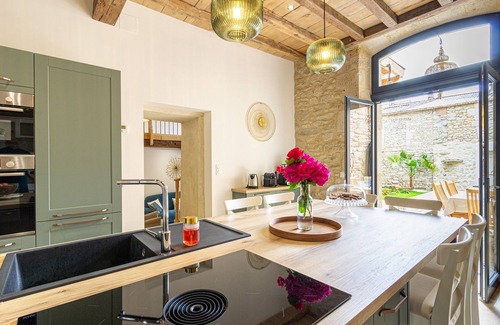 Gontaud House | Private heated pool, walk to restaurants, markets, shops in a historic town
