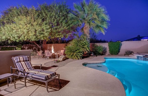 Lomas Verdes House | Exclusive Retreat with Private Pool and Spa Amenities