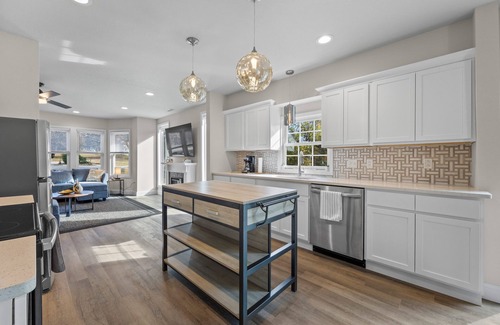 De Soto House | Private Hideout Surrounded by nature! Just miles from local Vineyards!