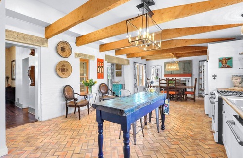 Comfort House | PRIVATE, HILL COUNTRY, 1890's FARMHOUSE WITH HOT TUB ON 1O ACRES, SLEEPS 8.