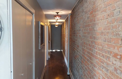Holly Apartment | Historic Downtown Holly Apartment: Guest Rated 9.8/10