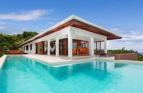 Tagaqe House | Exclusive Oceanfront Private Holiday House with Pool