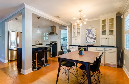 Tarrytown House | Charming Private Home Near Downtown with Outdoor Retreat!