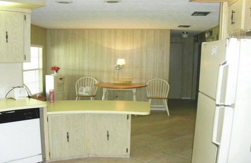 Boynton Beach House | Idyllic Home with Private Garden and Spa Amenities
